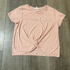 🐻‍❄️Pink Striped Knot Front Top🐻‍❄️